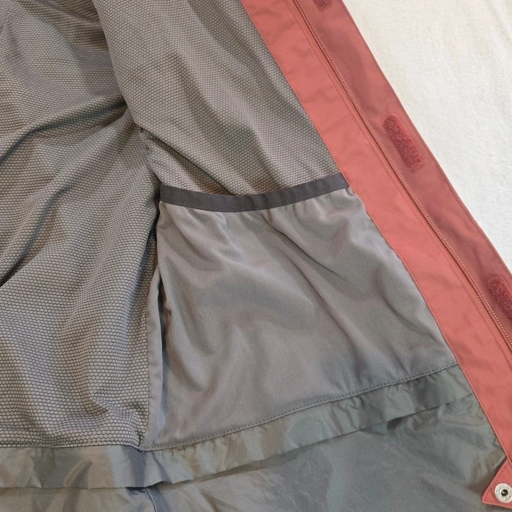 Dakine Gore-Tex Jacket‎ Mens L Rust Orange Hooded Snowboard Ski Shell Pit Zips